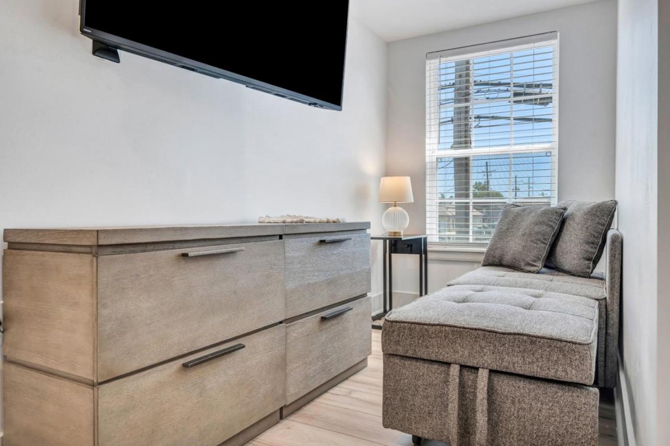 Sleeps 24-Spacious Suites Near Fq W Pool New Orleans Buitenkant foto