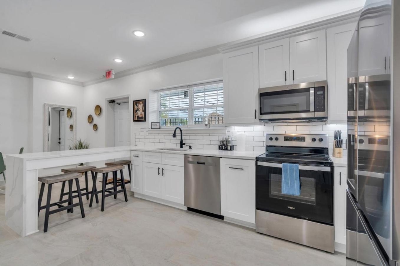 Sleeps 24-Spacious Suites Near Fq W Pool New Orleans Buitenkant foto