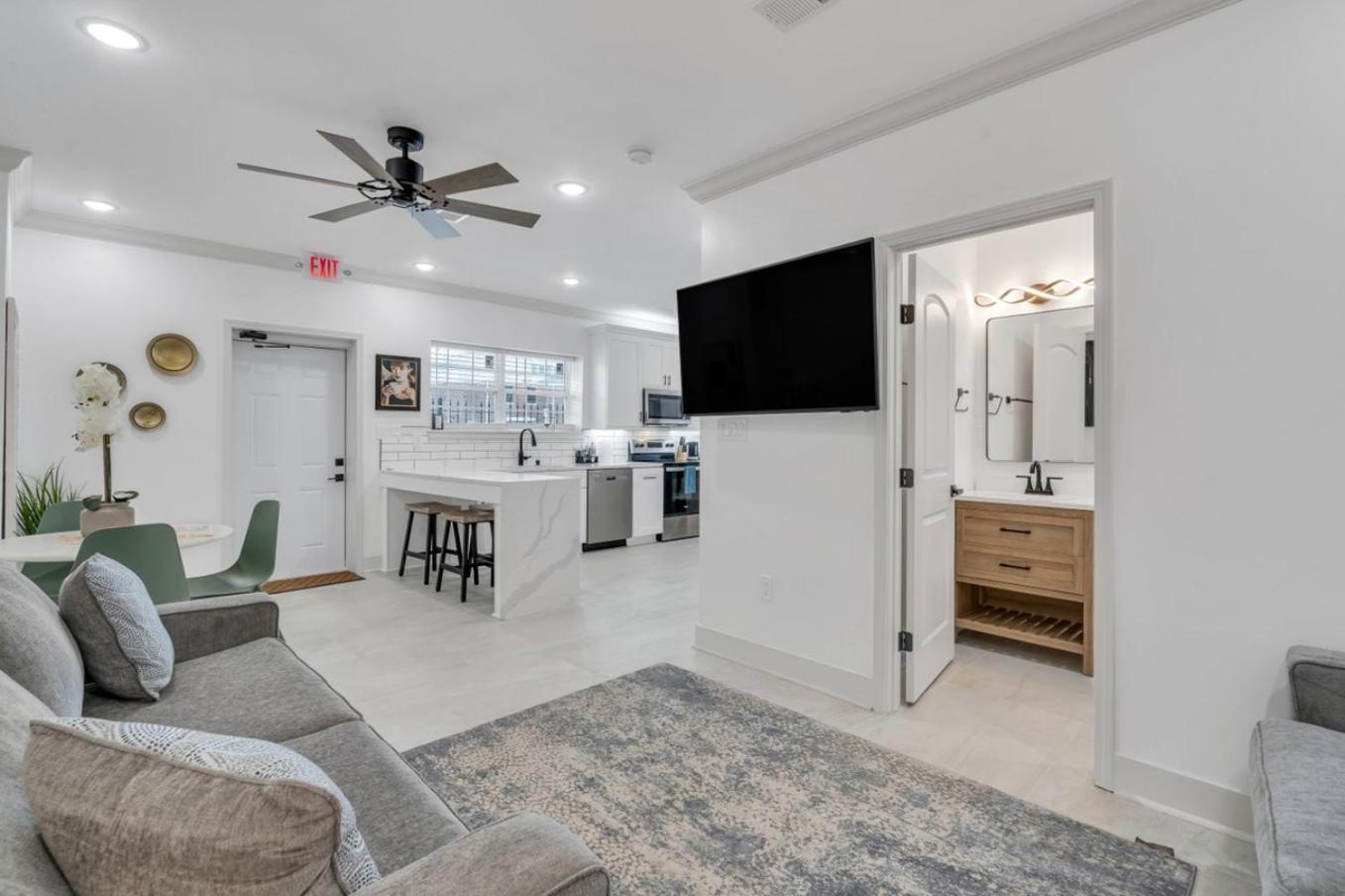 Sleeps 24-Spacious Suites Near Fq W Pool New Orleans Buitenkant foto